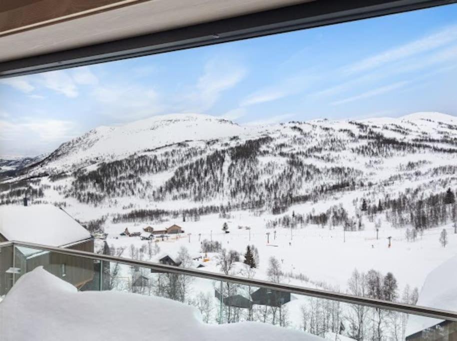 Flygende Utsiktshytte Med Magisk Utsikt Sogndal Dış mekan fotoğraf