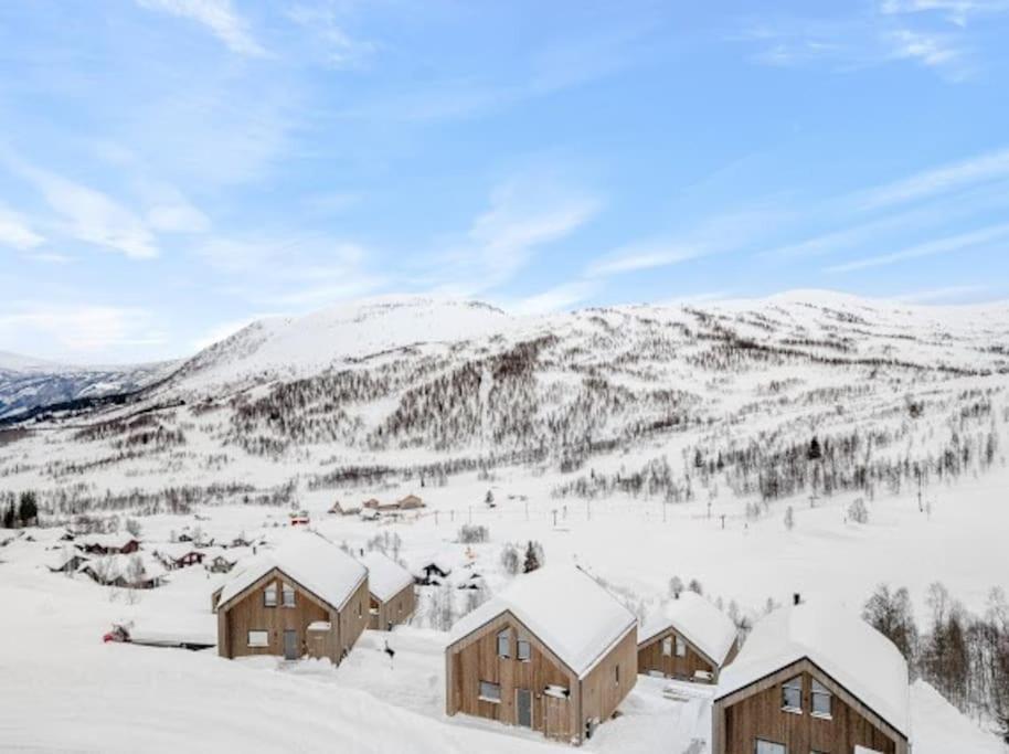 Flygende Utsiktshytte Med Magisk Utsikt Sogndal Dış mekan fotoğraf